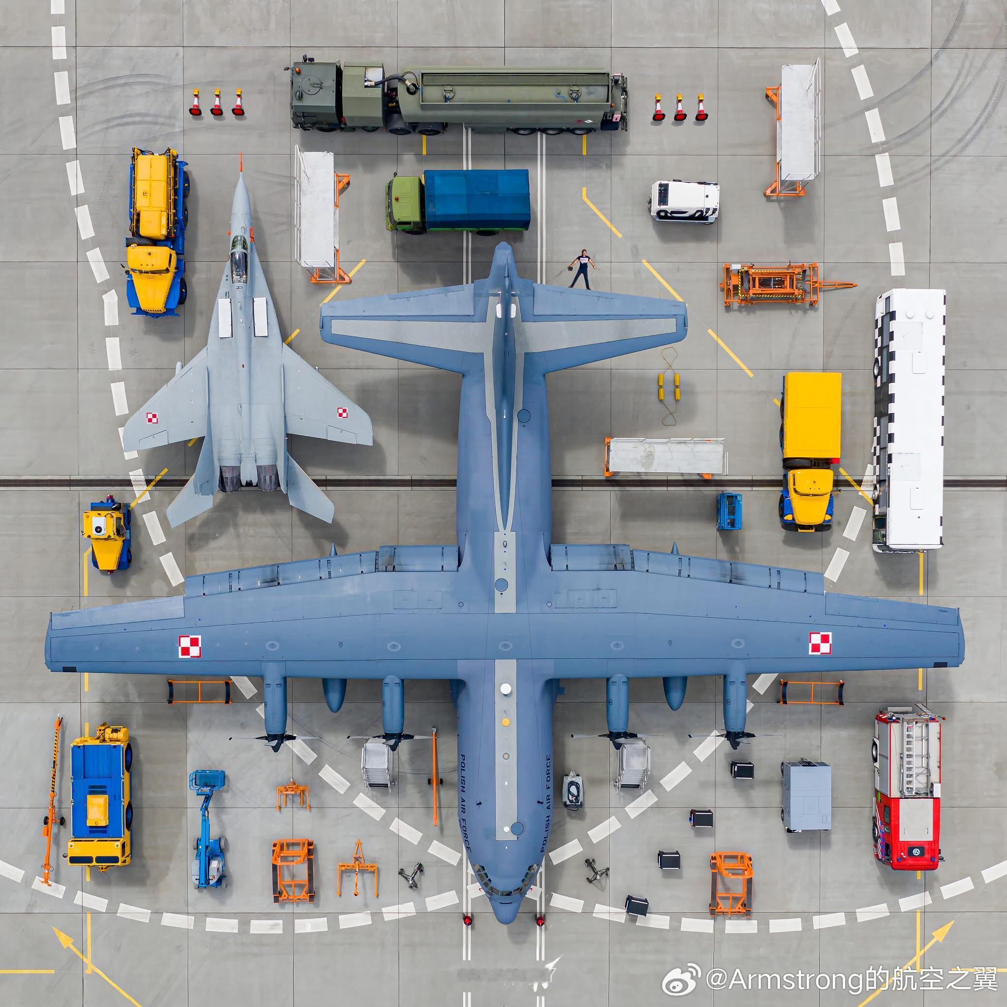 波兰米格-29和C-130开箱图 ​​​