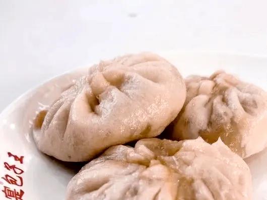 北京四大天王级包子，个个王气十足霸气侧漏。按说称霸一方，据说应该各有秘笈，这卖相