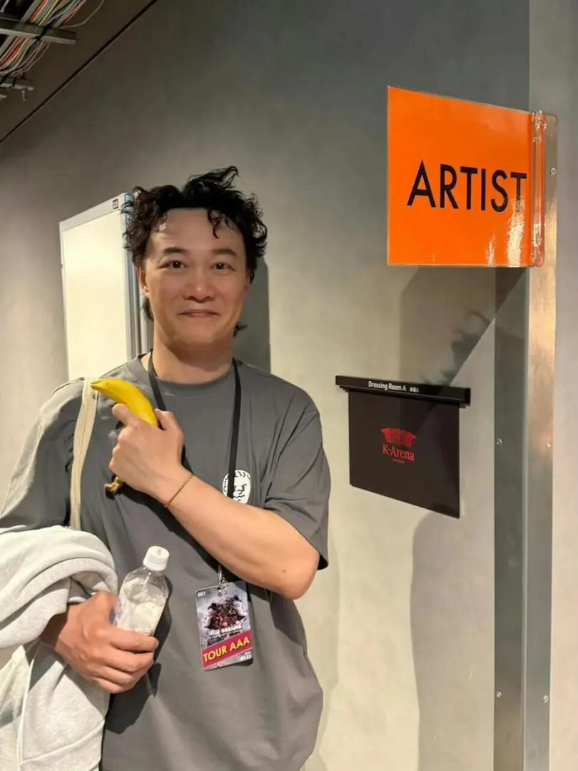 内娱星二代101 陈奕迅女儿陈康堤，顶着华语乐坛顶配基因，但她的出场方式安静得不
