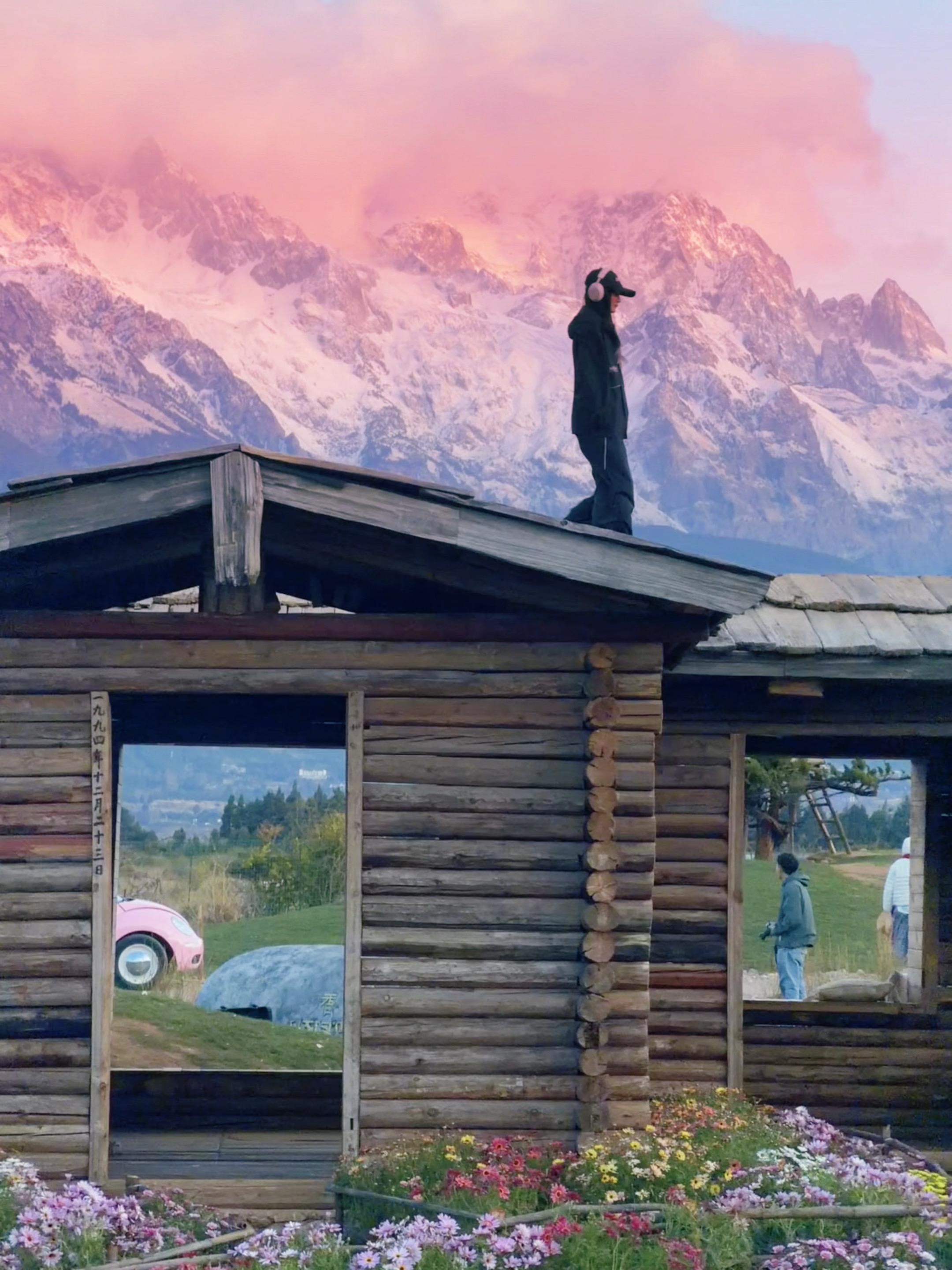 谁懂这一刻 ！在香巴拉牧场拍到了粉调雪山