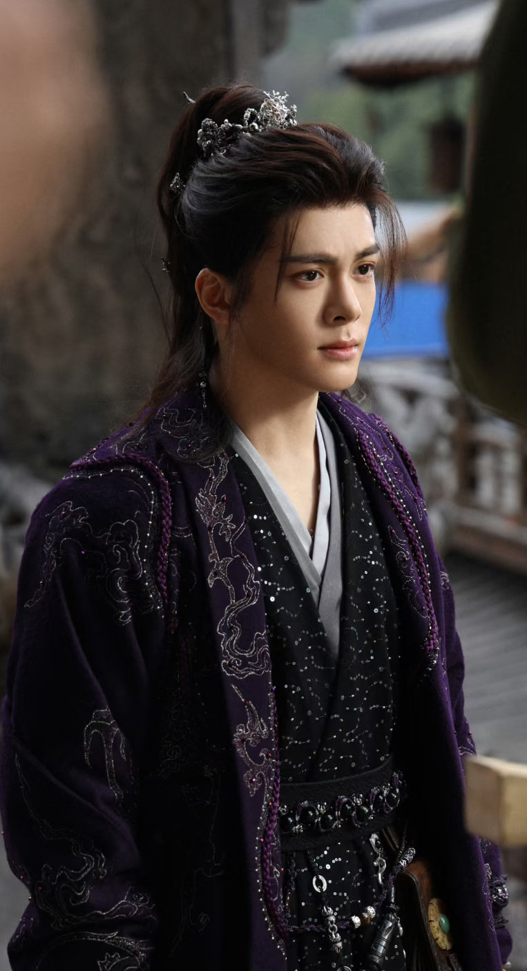 曾舜晞成龙 曾舜晞成龙名场面“哥哥们留下的遗愿，我来完成”，曾舜晞用这段化龙戏给