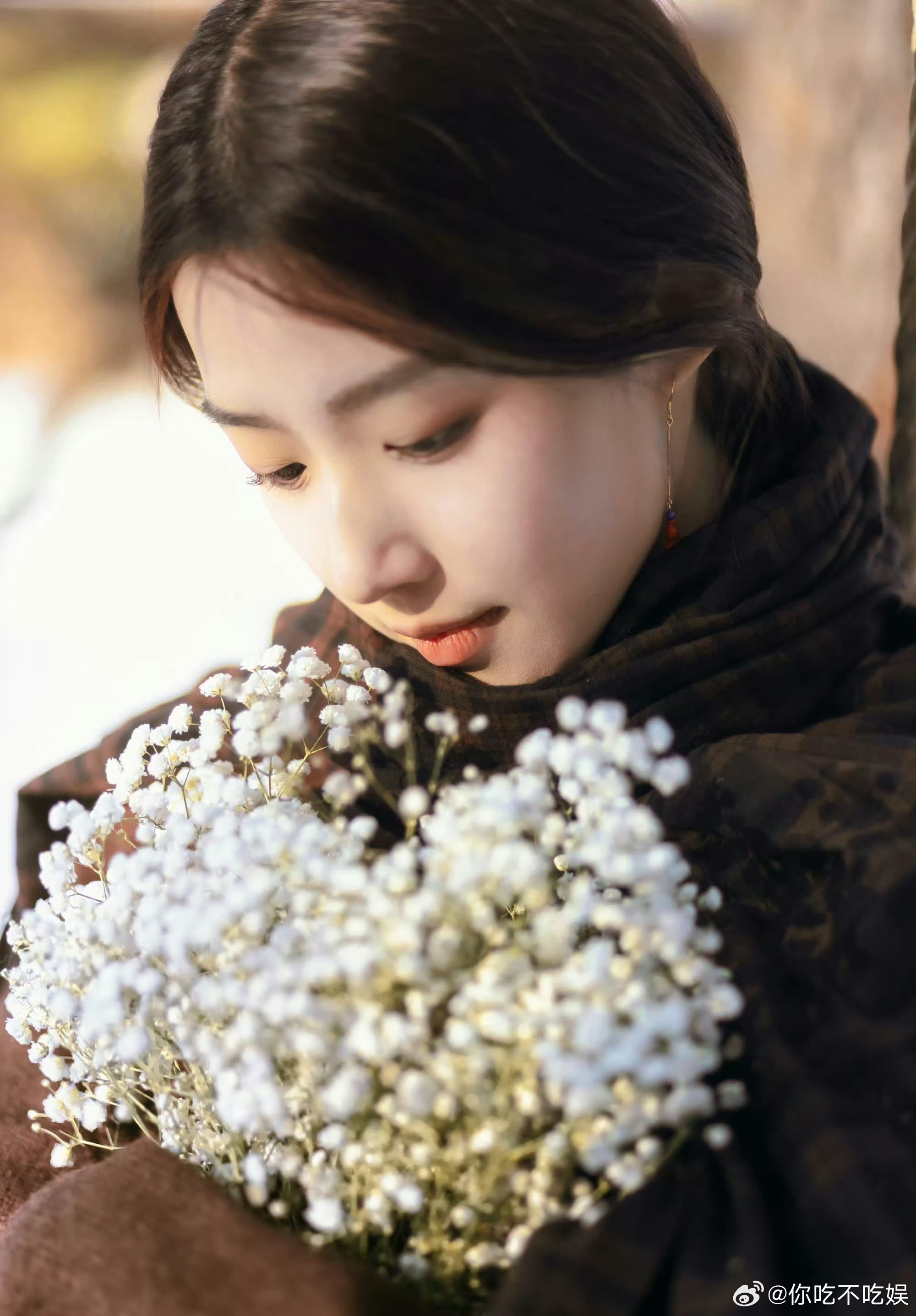 卢昱晓的路人缘是不是要比宋祖儿的好一些？ 