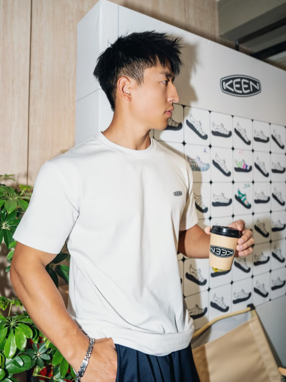 这你受得了吗？KEEN重庆首店空降北城天街！