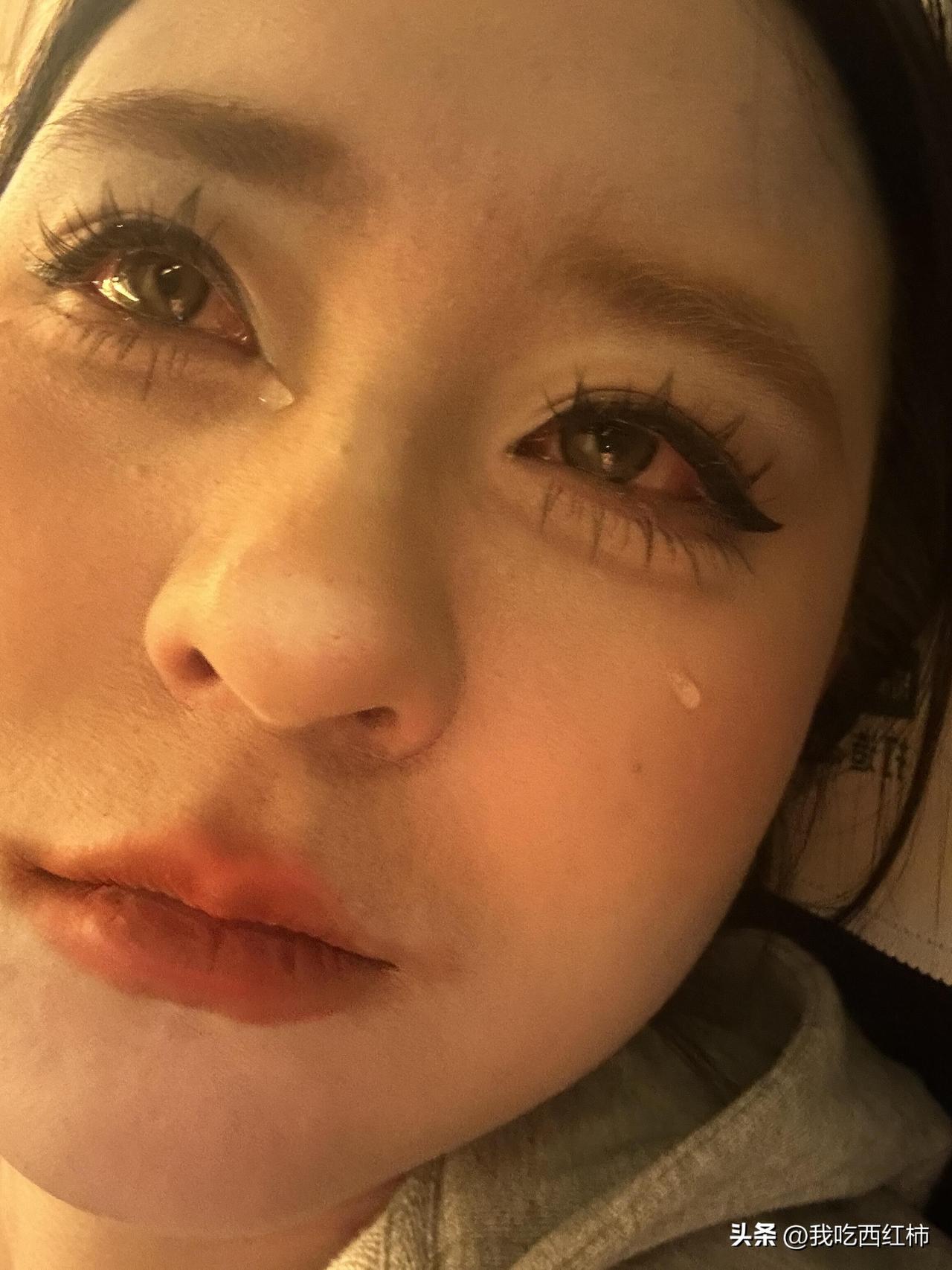 3.31，昨晚临时收到短信，说航班延误了，我便把高铁票改成了下午五点多到机场的那