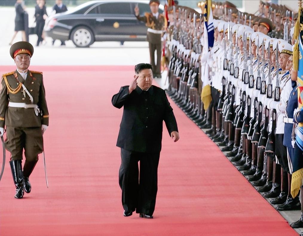 朝鲜官方直接对着美国一顿狠批，说美国净干些让半岛局势更紧张的事，不光让东北亚这边