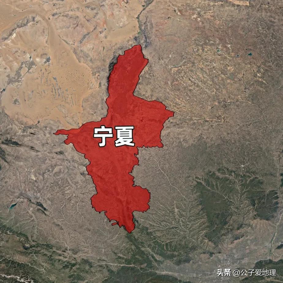 我国最大的煤制油工程：总投资近550亿，一年可产460万吨油化品。

进口油轮要