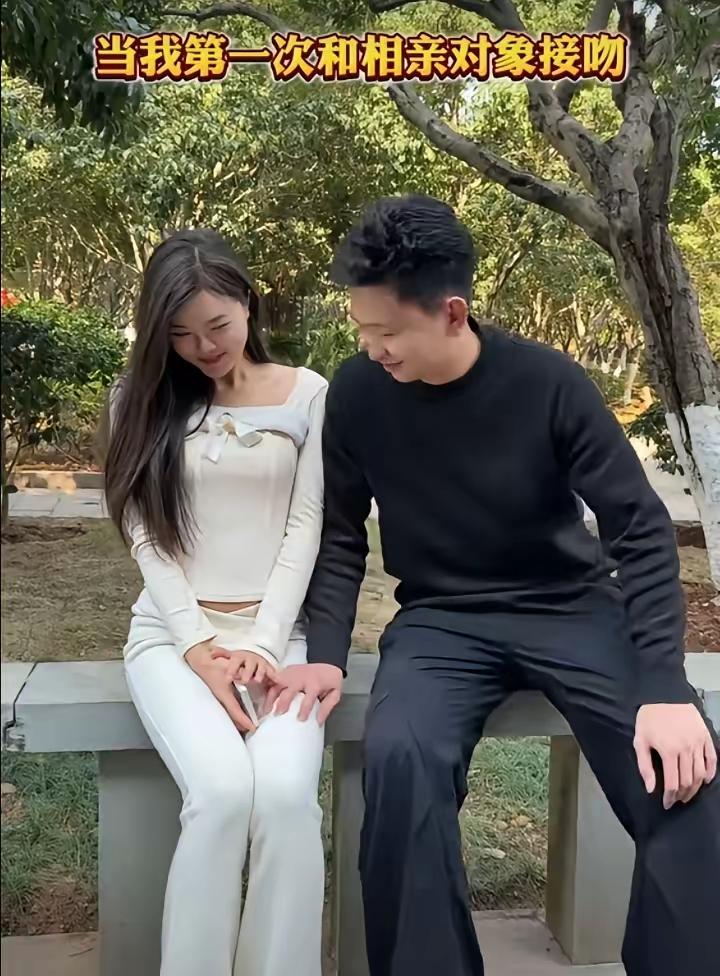 别以为接吻就是交换口水，这背后门道可多了。很多人觉得接吻不卫生，其实新鲜唾液99