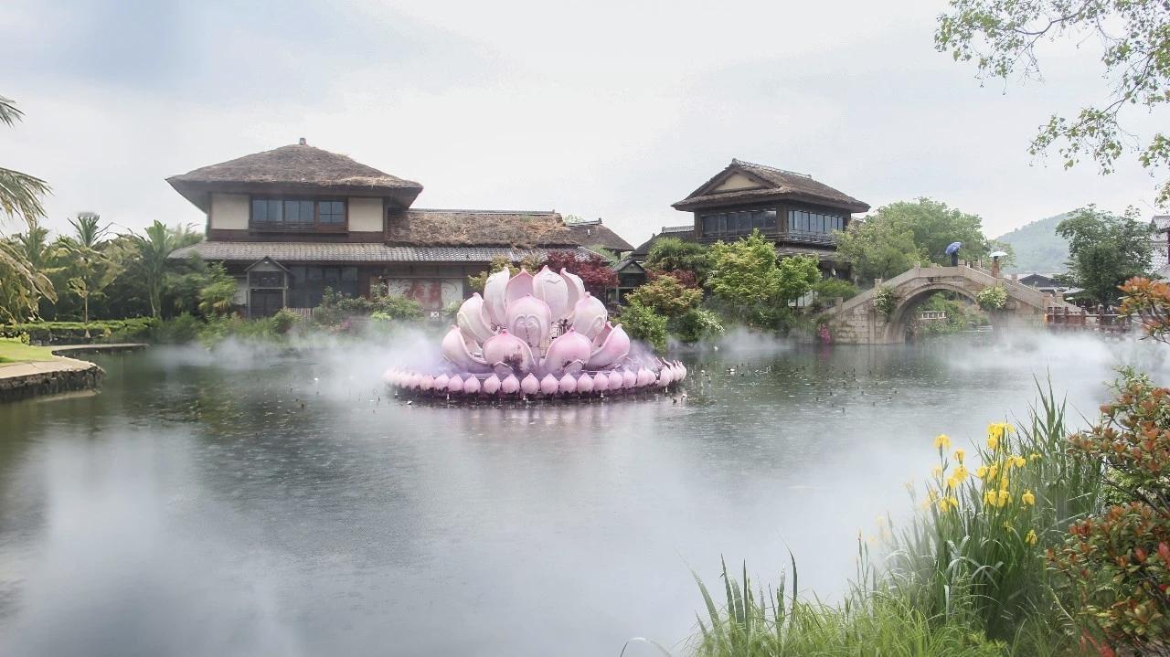 别跟自个儿较劲了——“身形中正”就这一根线

你见过公园里那些练拳的老哥吗？弓着