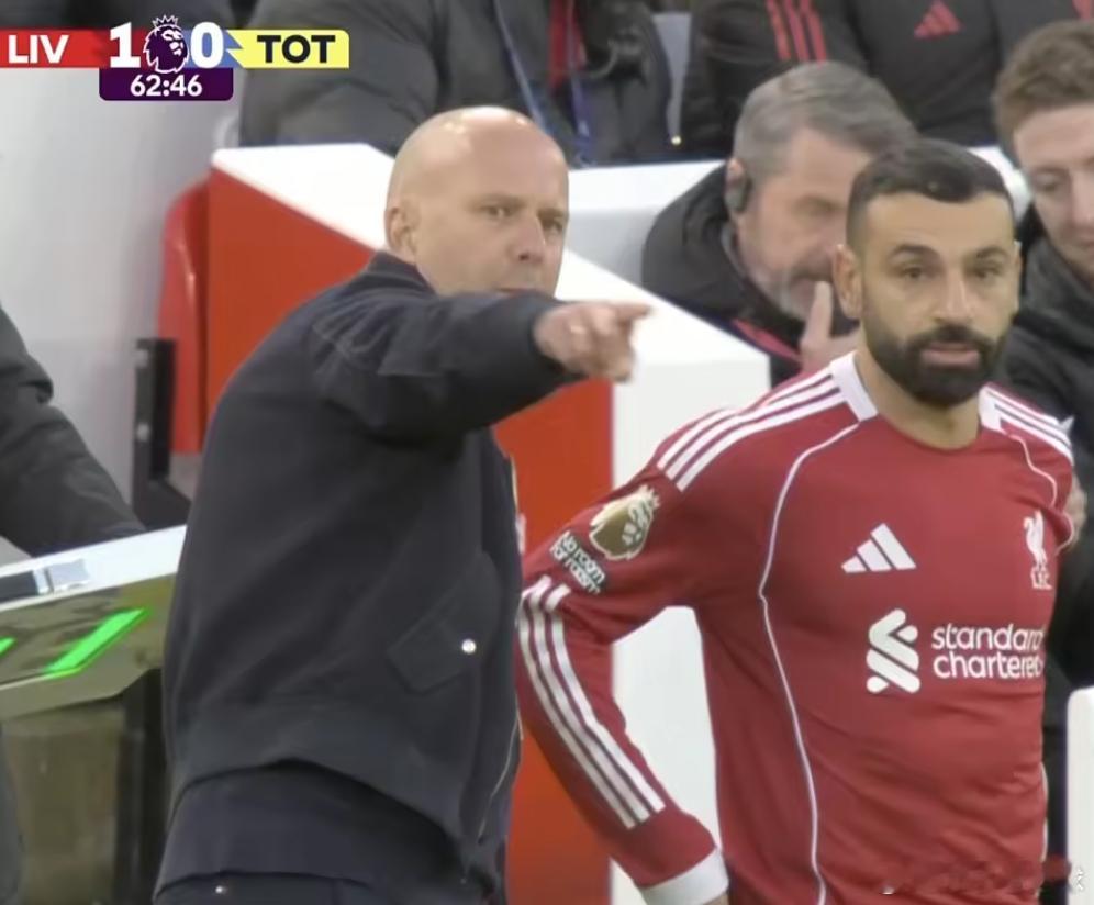 在今日凌晨结束的英超联赛第30轮，利物浦坐镇安菲尔德球场，在1-0领先的情况下，