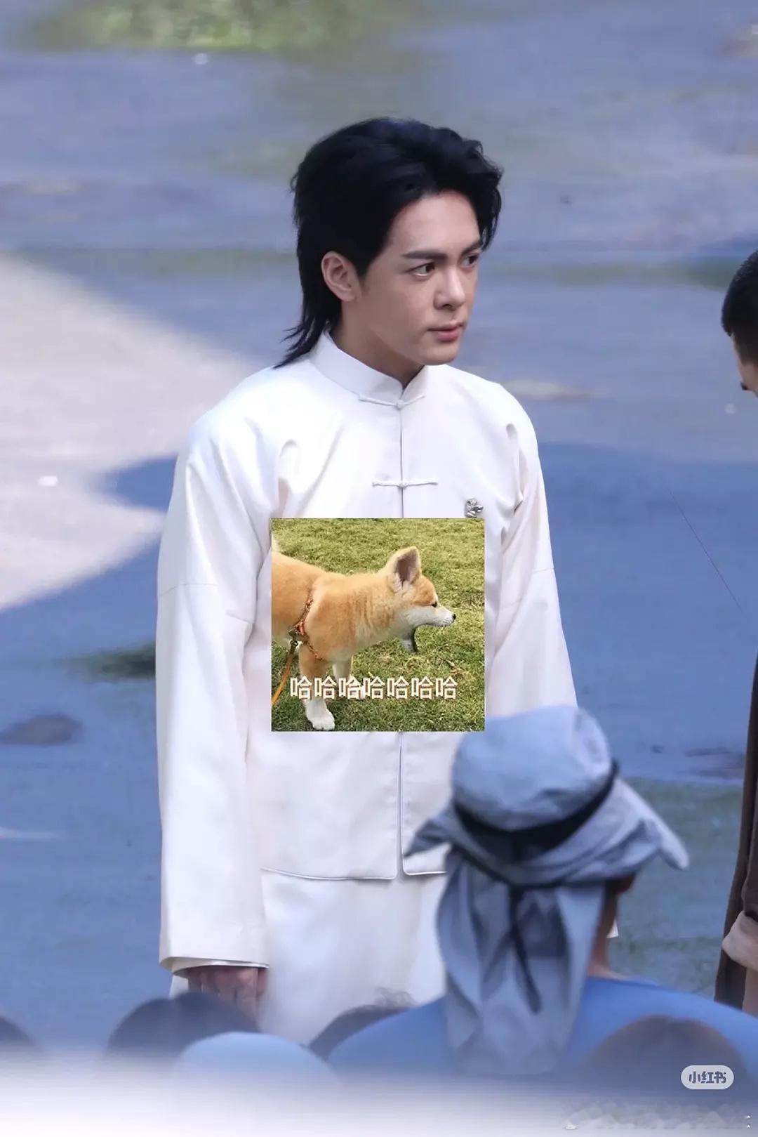 曾舜晞现在怎么丁真化了....哈哈哈哈哈哈哈不说还真以为是丁真，太像了吧 ​​​