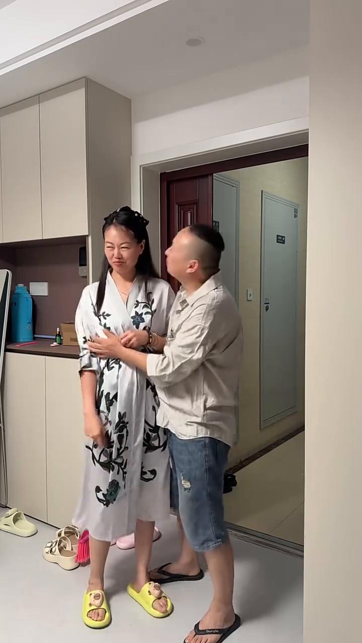 哎呦我的妈，哈哈。