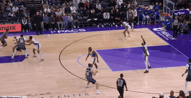 爵士观察：埃斯·贝利对阵步行者20分回顾，生涯目前最佳表现贝利在季前赛时展现出过