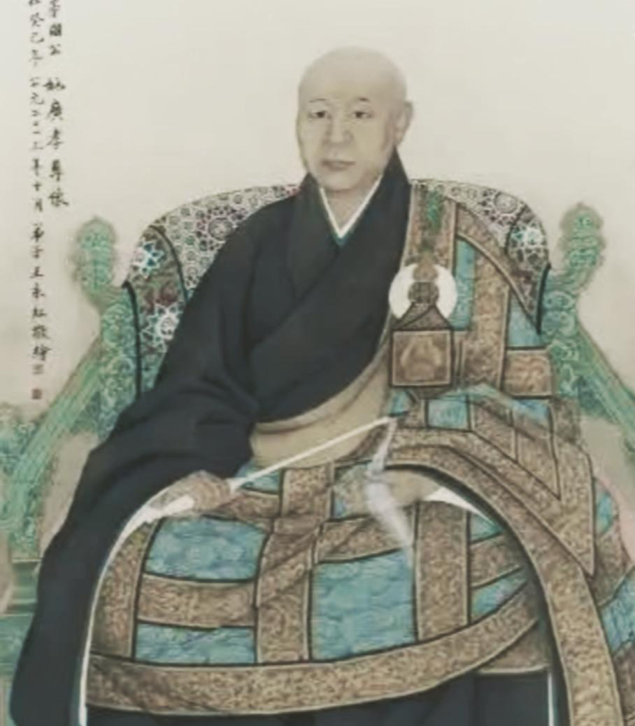 僧人姚广孝，也就是道衍和尚，在辅佐燕王朱棣夺取帝位后，面对高官厚禄的封赏，却选择