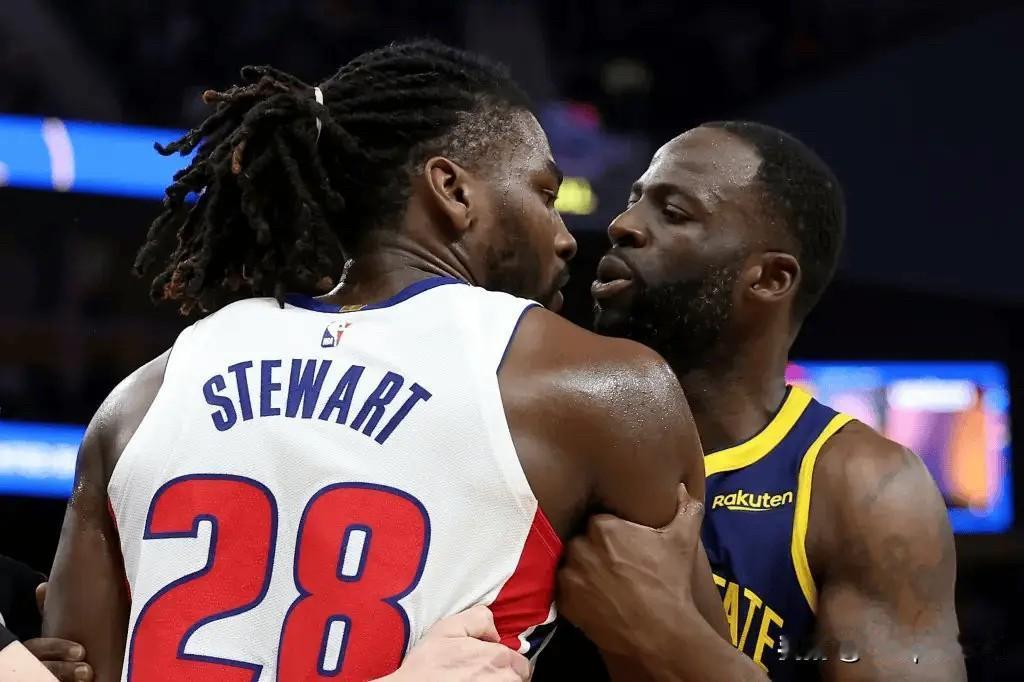 前NBA球员杰夫蒂格在节目中谈到了追梦格林的潜在去向，并表示希望看到他加盟活塞。