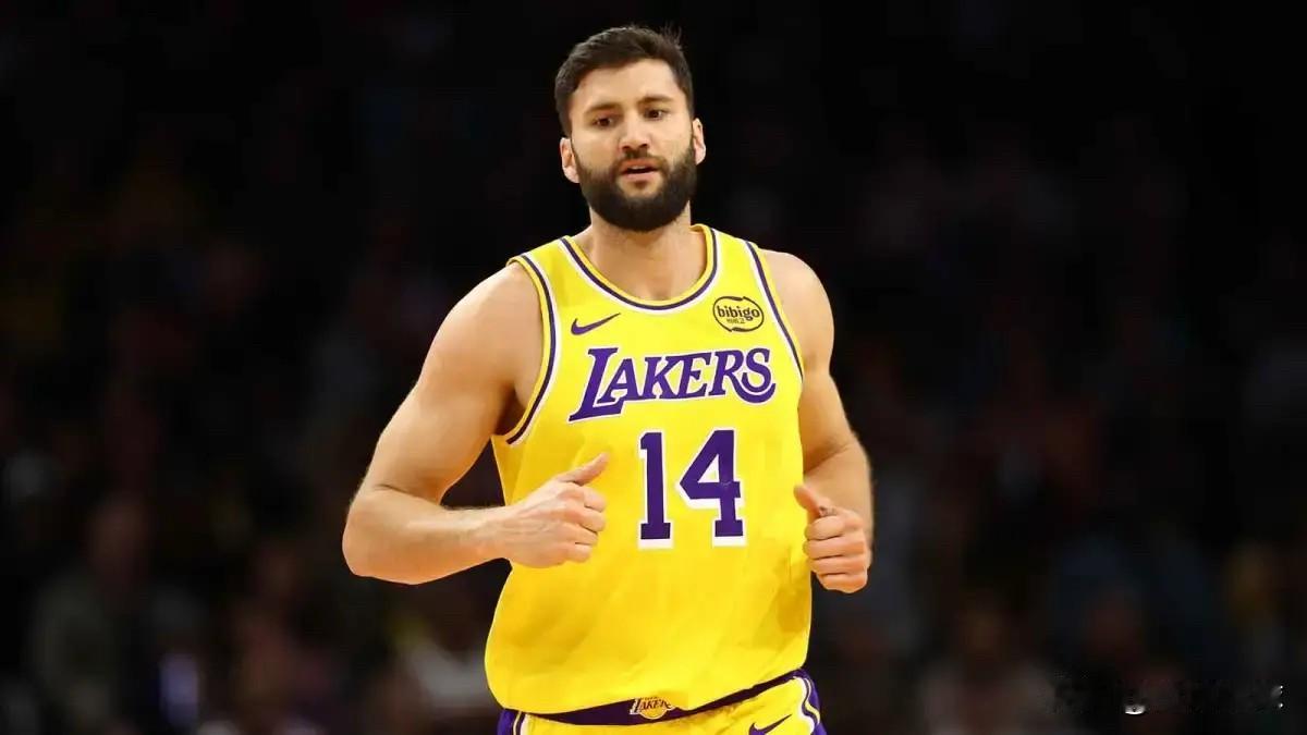 凯斯勒真晦气啊

NBA球衣号码博主Etienne透露，湖人新援凯斯勒将身穿14