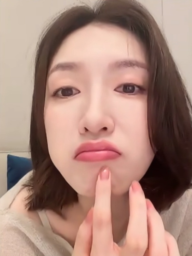 谁能管管她 