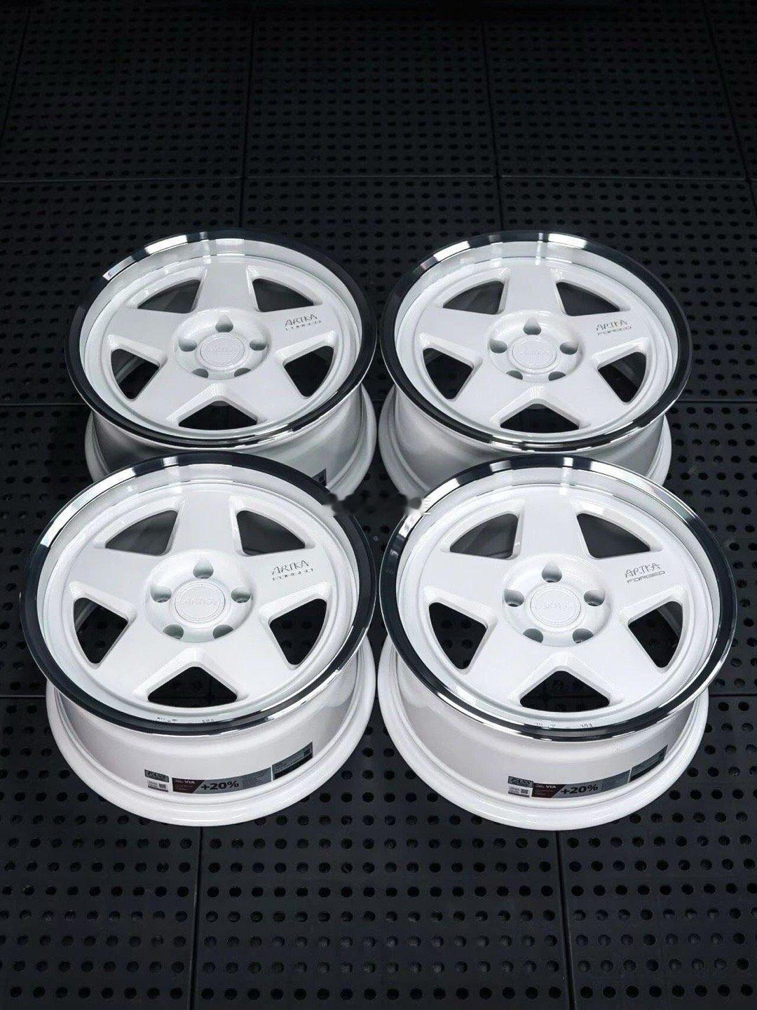 ARTKA AFR5单片锻造重载越野轮毂全新定制色：珍珠白/精抛抛边16-22寸