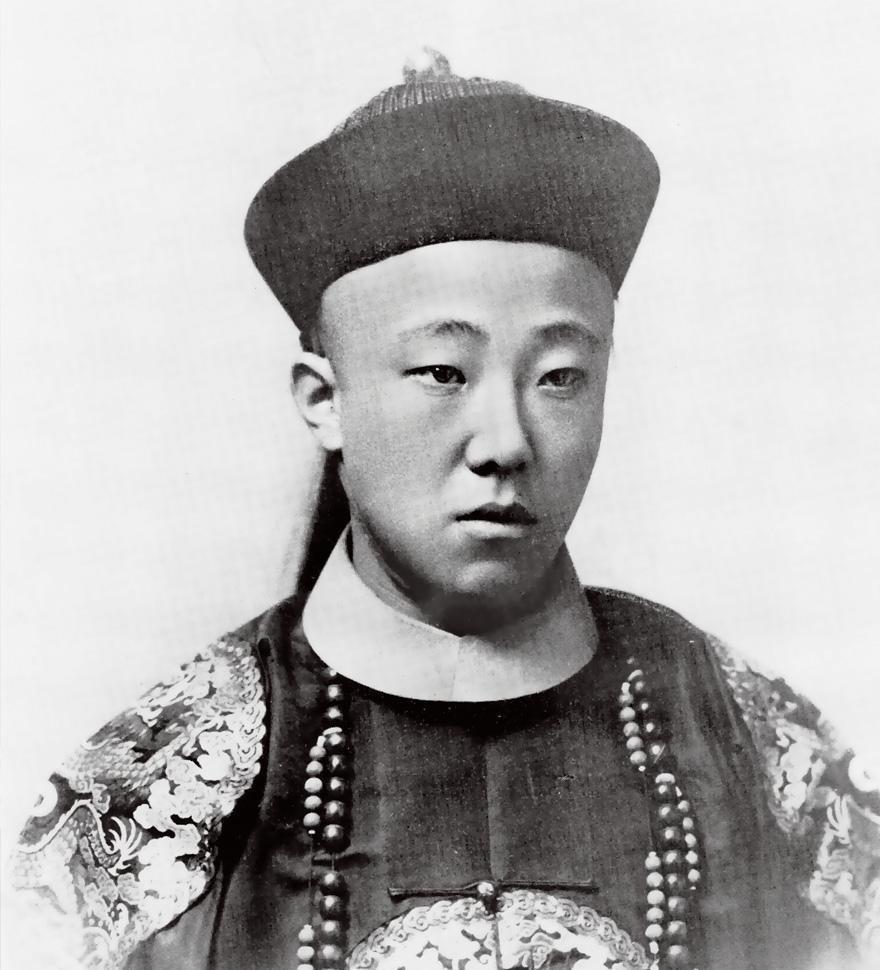 建国后毛主席接见清朝禁卫军司令时，幽默评价其形象不像在沙场征战的将军，真有趣！