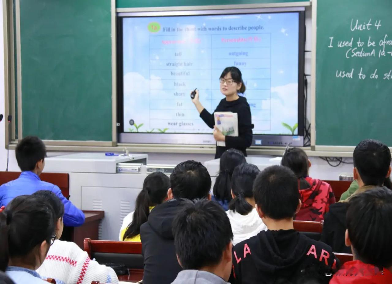 大学放假了，幼儿园放假了，小学初中也放假了，就是高中还在坚持上课，注意不是补课，