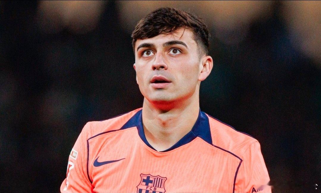 记者：佩德里因拉伤不会前往黄潜客场比赛，但伤势并不严重据《阿斯报》记者哈维·米格