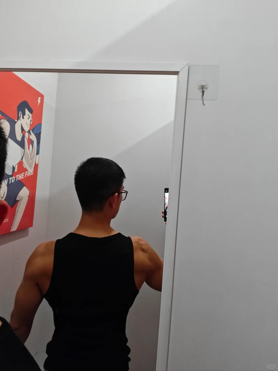 左滑练背