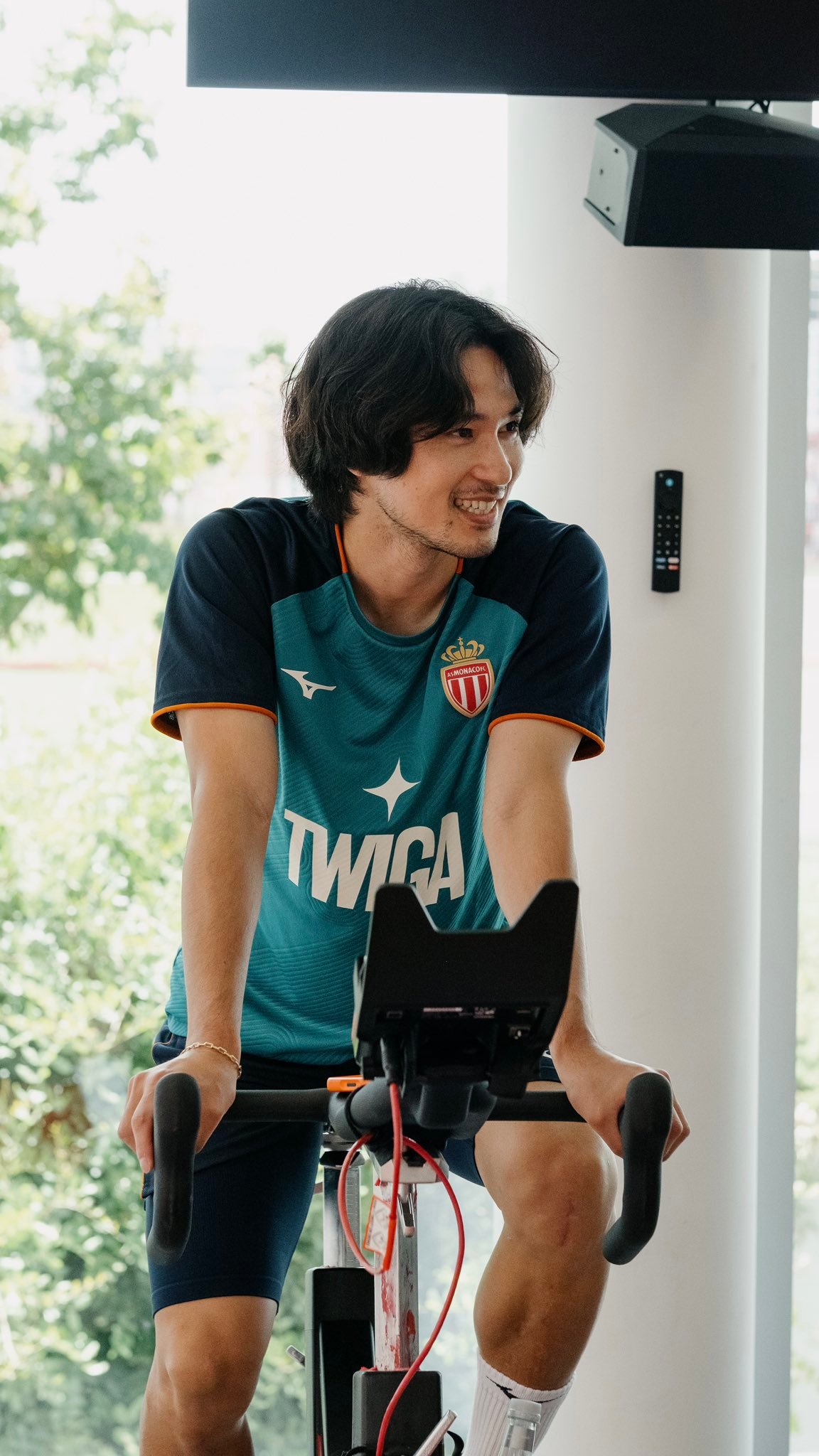 サッカー日本代表海外選手 南野拓実回归摩纳哥恢复训练，为新赛季复出做准备💪🏻
