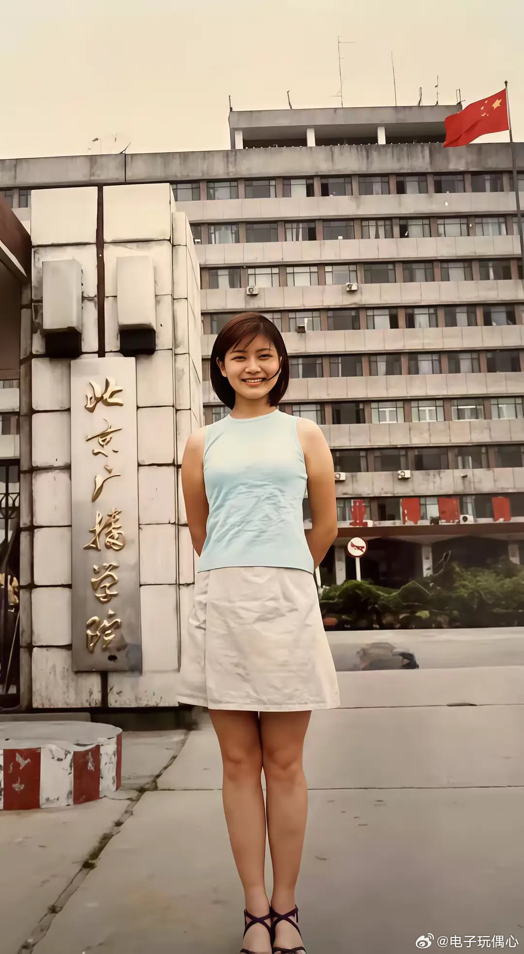 当年相貌平平无人识，如今逆袭成国民大明星！你一眼认出她是谁吗 