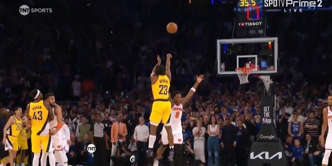 内史密斯有点保罗乔治的感觉了，神仙球总能进尼克斯vs步行者nba季后赛 ​​​