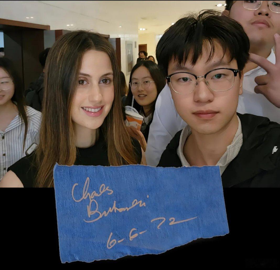 叙利亚总统巴萨尔把女儿留在了中国，他女儿还找了个中国男朋友！ 