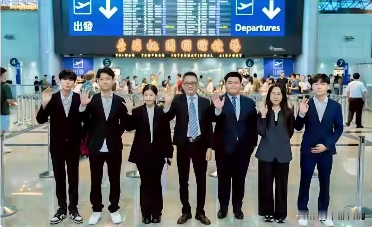 两岸交流风向渐变，务实对话慢慢成为共识
 
台海观察 两岸和平
岛内民间舆论正在