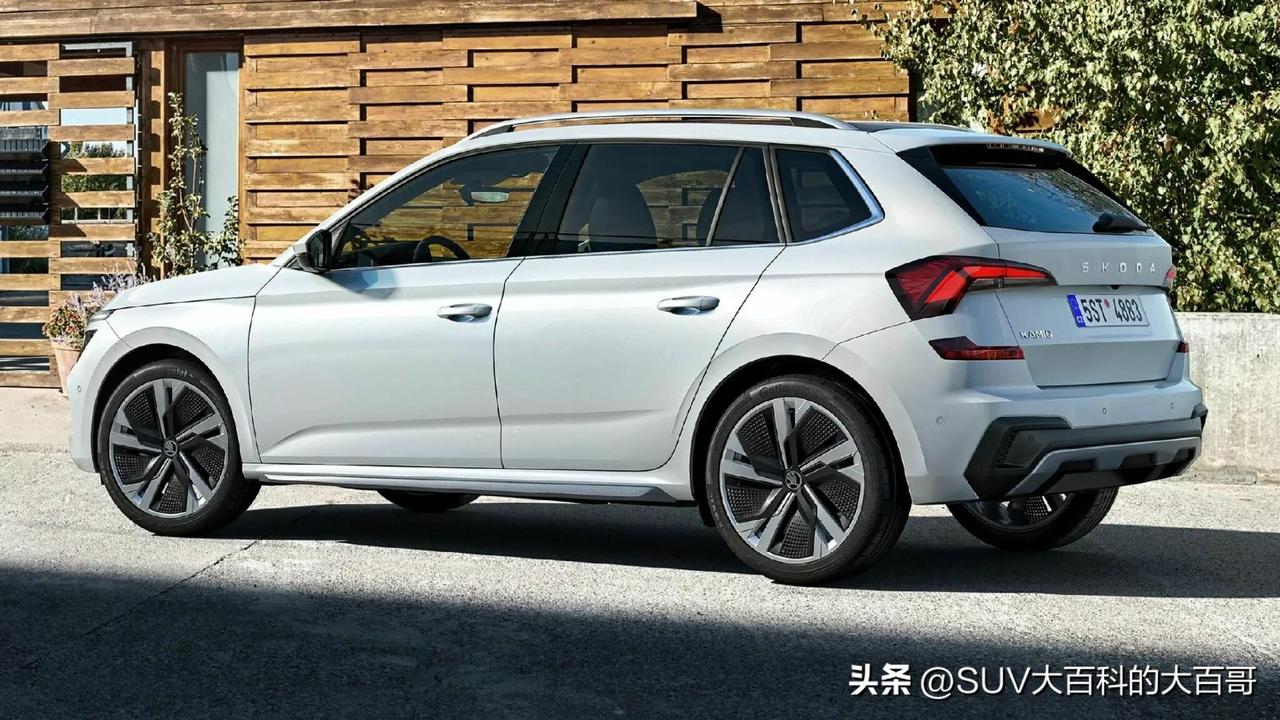 新款斯柯达柯米克官图发布，新车相对老款进行了小改款，外观更加凶悍。动力什么的没有