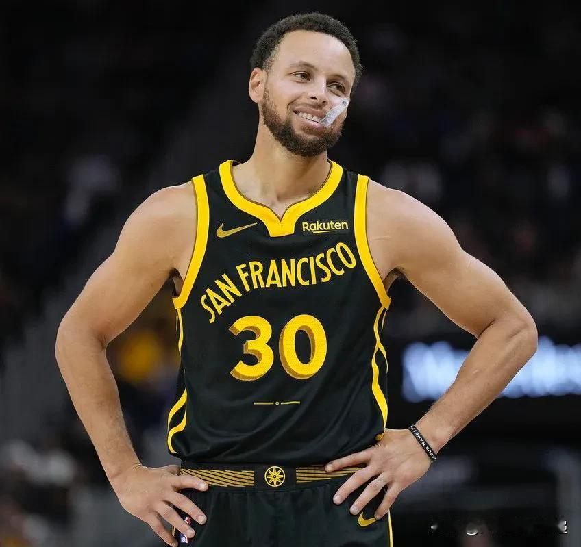 斯蒂芬·库里关键时刻投篮：

• 投篮命中率增加 6.1% (50.4% 投篮命