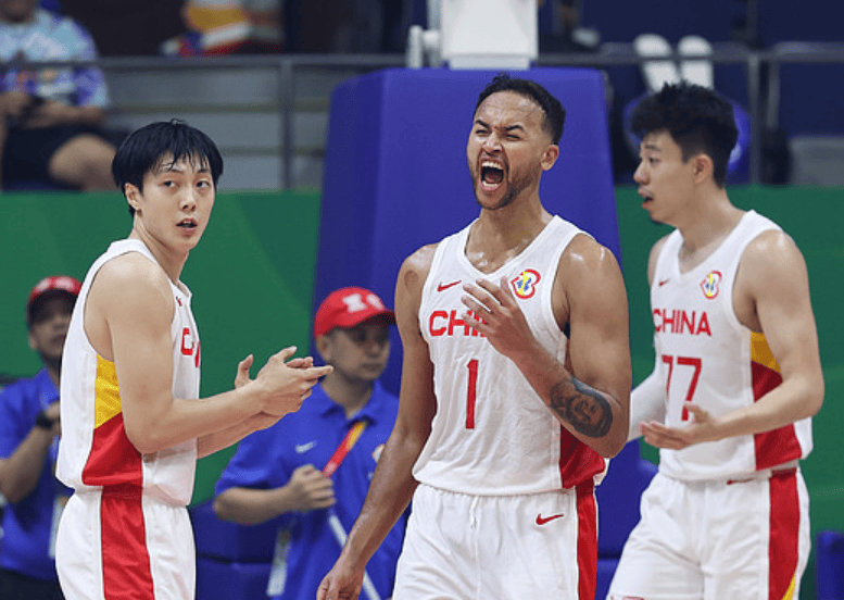 解说：归化项目都已冻结，但2027年男篮世界杯能征召李凯尔