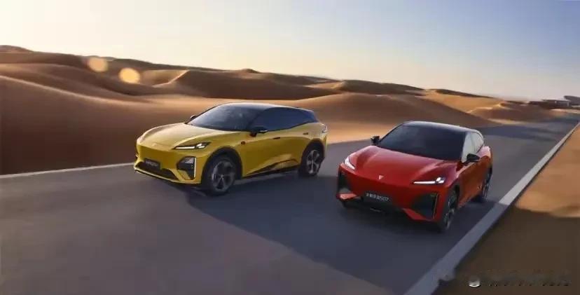 它的核心是那套华为乾崑ADS SE智驾系统。你把它理解成一个超级靠谱的“副驾”就