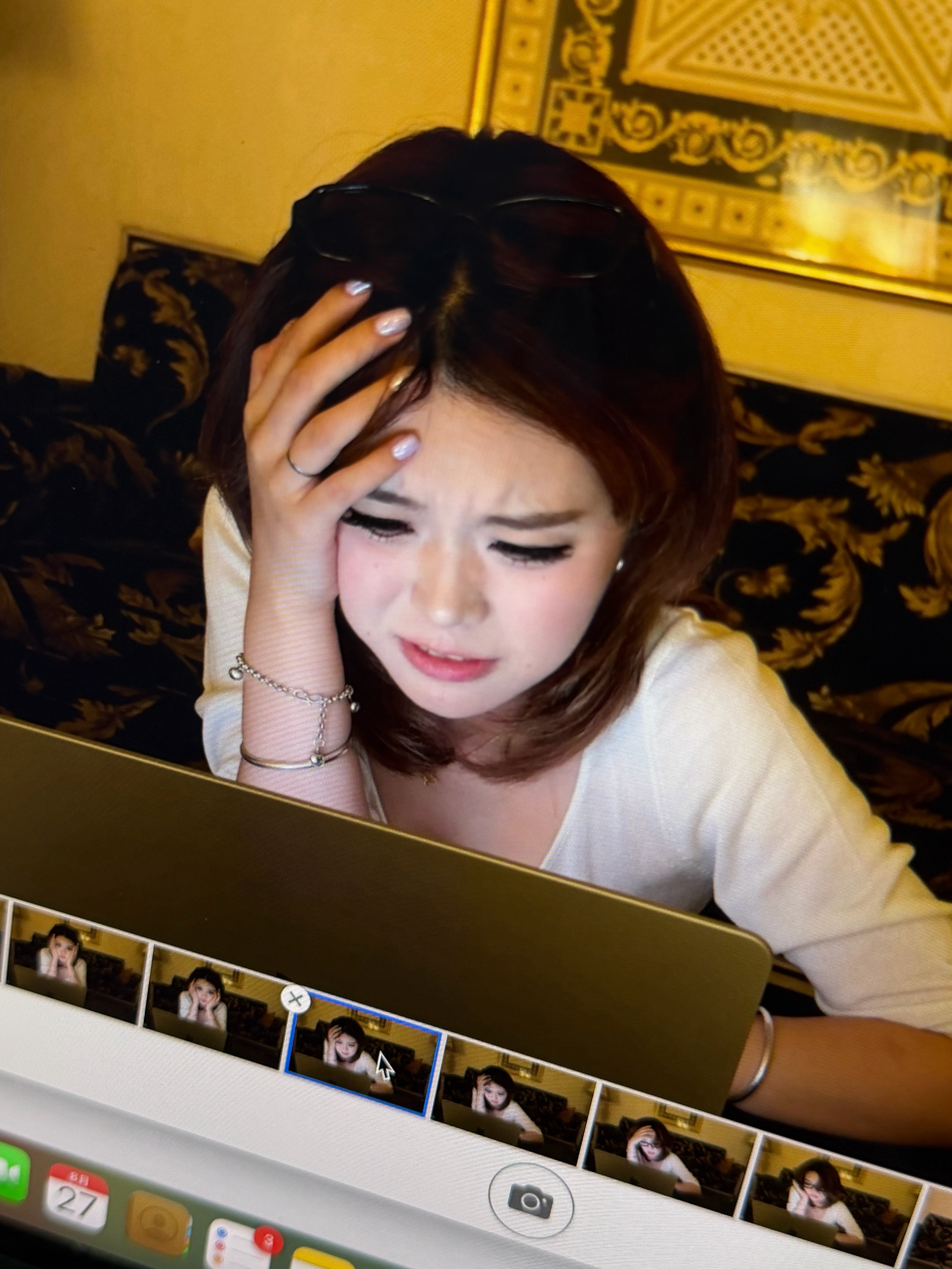 我快被我自己笑死了，肯定又是什么搞不懂了才会这个表情。 ​​​