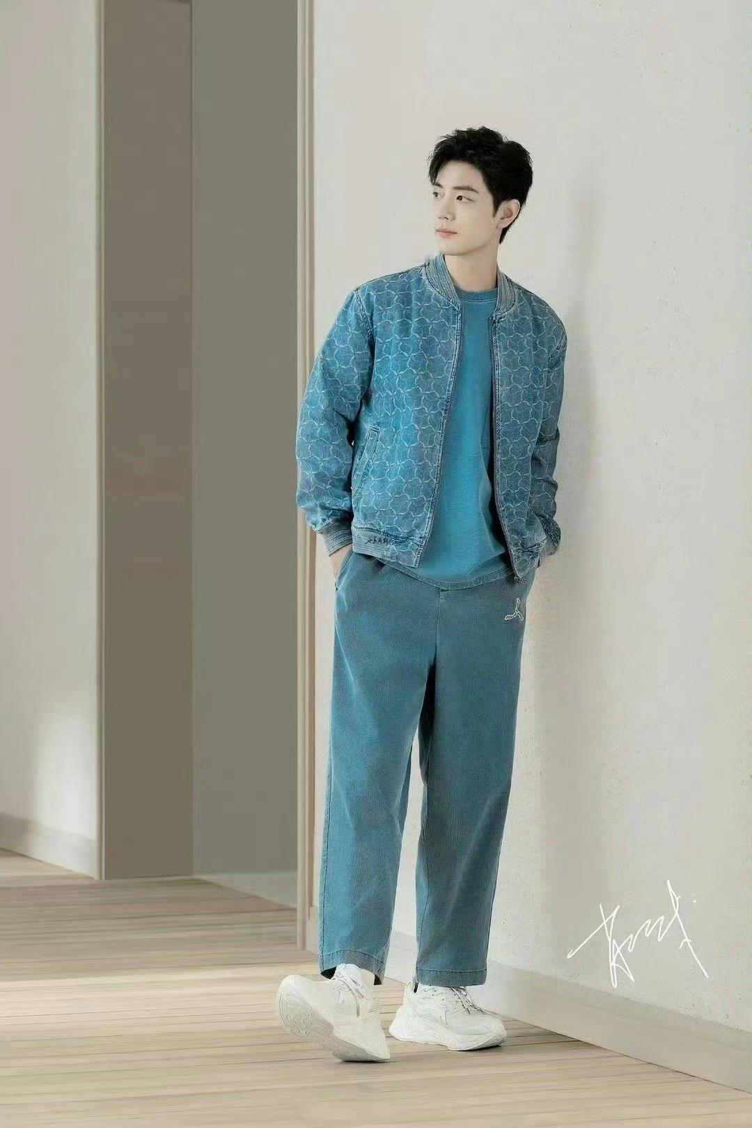 肖战 高配得感肖战两部剧在央视待播男大校草既视感，青葱阳光帅气！肖战饰演天才医生