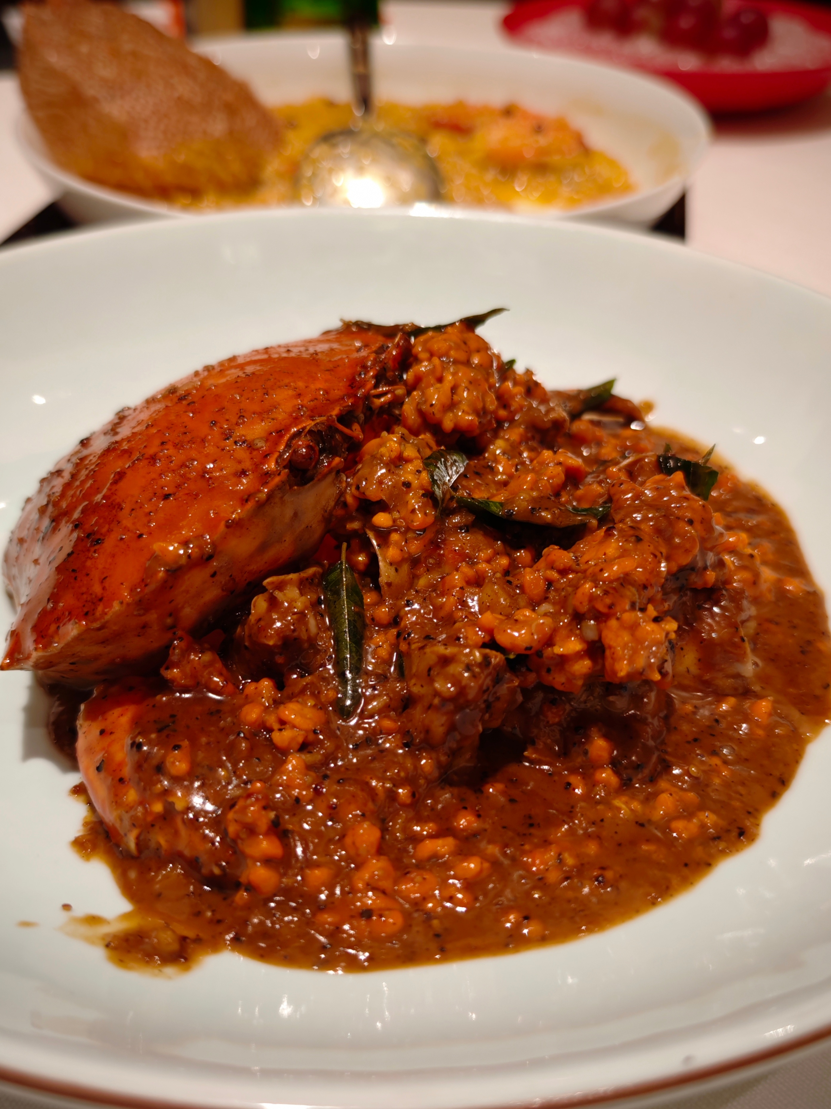 当我知道这一口100多，两个人光螃蟹就吃了4200的时候，就下定决心坚决不能剩菜