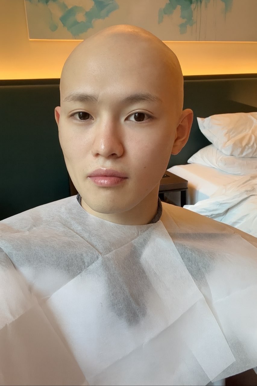 辰乐更新自拍 钟辰乐光头 ​​​