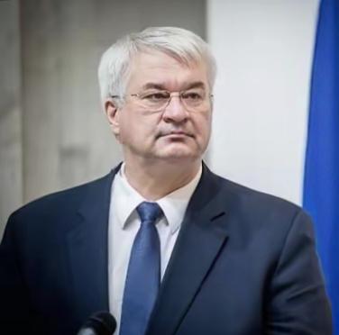 俄乌冲突又炸出新高潮！俄军深夜发射10马赫的“榛树”导弹，精准砸中离欧盟边境不到