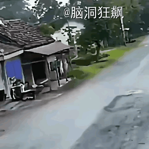 还有这样的事情，怎么可能呢？两起事故真的是太巧了，第一个谁都没碰着谁，就差那么一