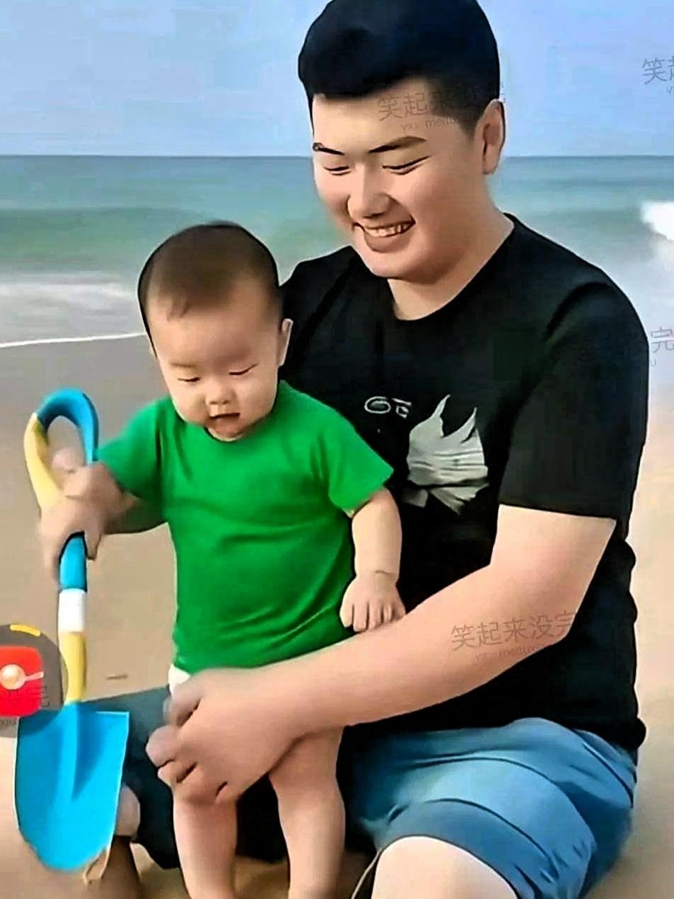 全网都误解大衣哥了！不让儿子外出工作，才是最清醒的保护
 
很多人都在吐槽大衣哥