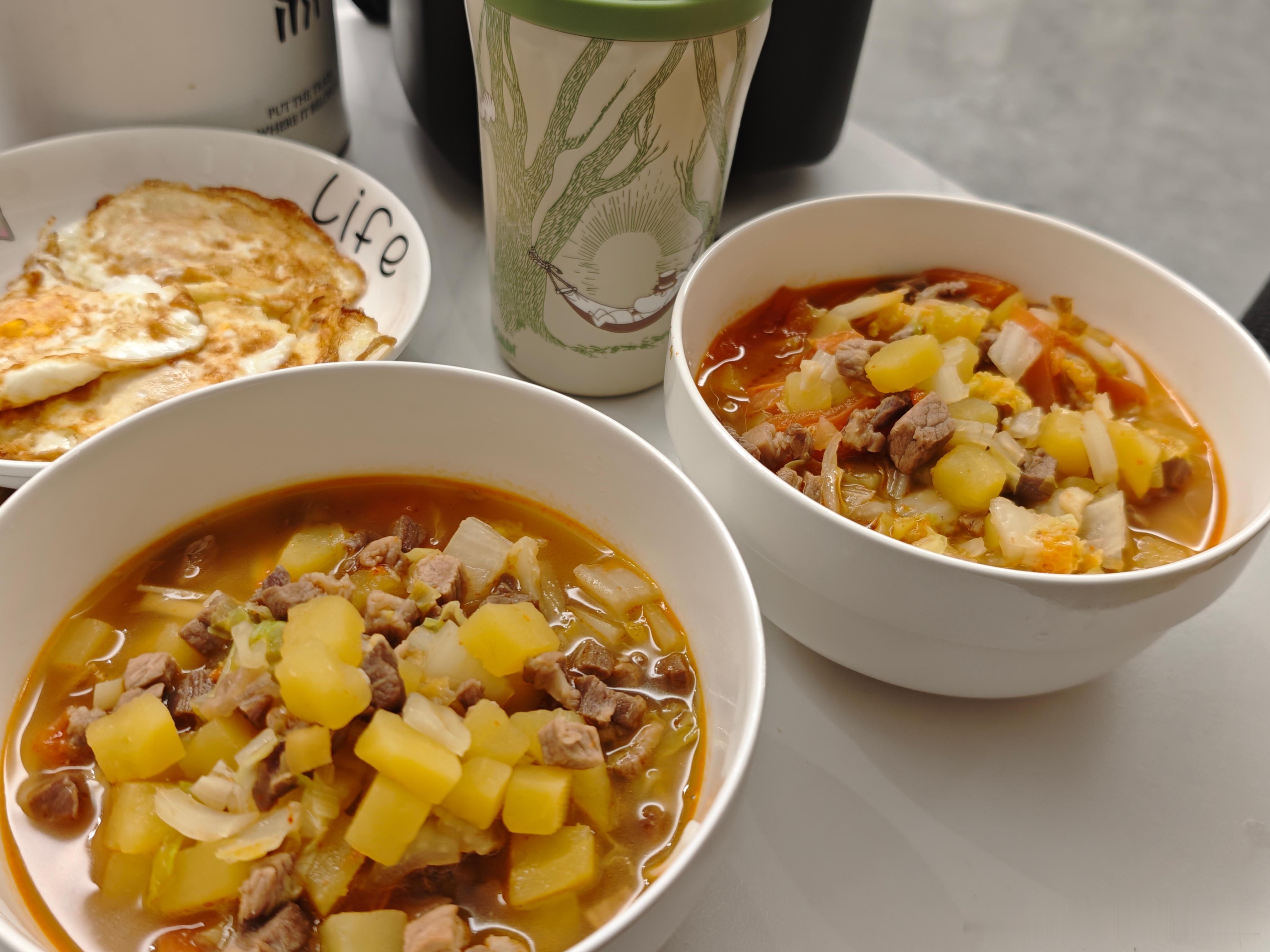 马力玩聚老马在路上 晚上吃饭的时候孔主任看到一个视频问我：“以后钱挣够退休了想去