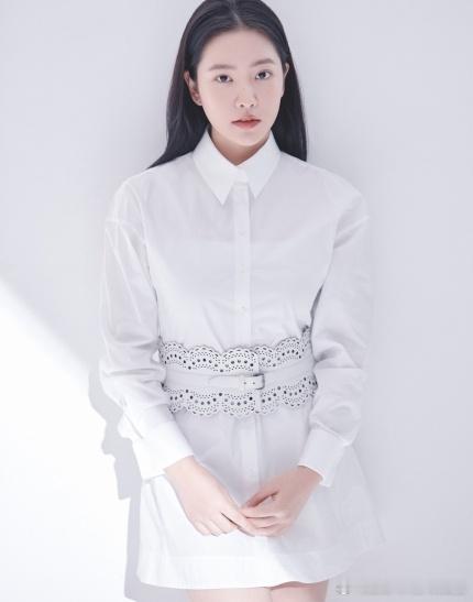 YERI[超话] 确定出演悬疑剧《清潭国际高中》第二季，此剧计划于下月开拍。 