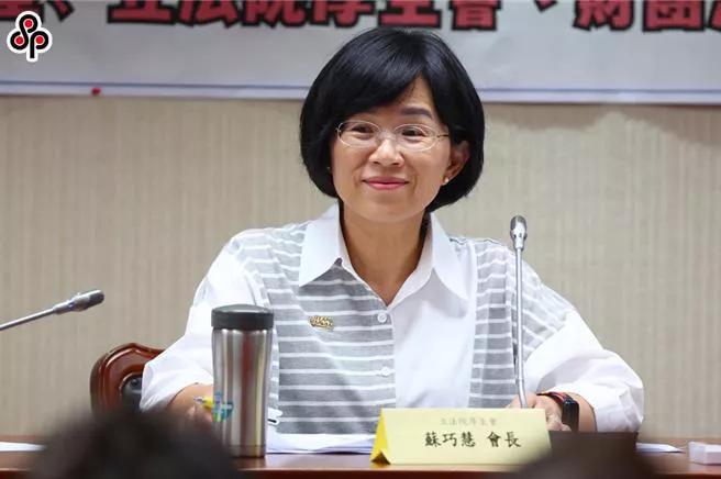 外传726首波大罢免失利后，赖清德打电话邀苏贞昌到官邸会商罢免后情势，遭苏以「已