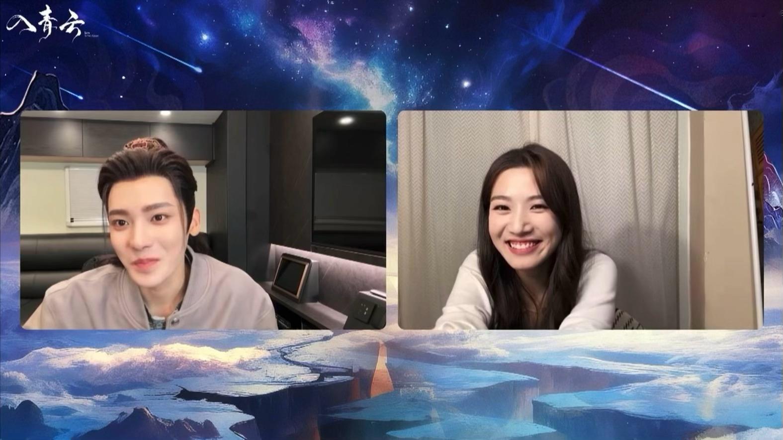 侯明昊直播的时候说了“明意我爱你，你爱我吗？”，主持人cue卢昱晓回答，小侯：“