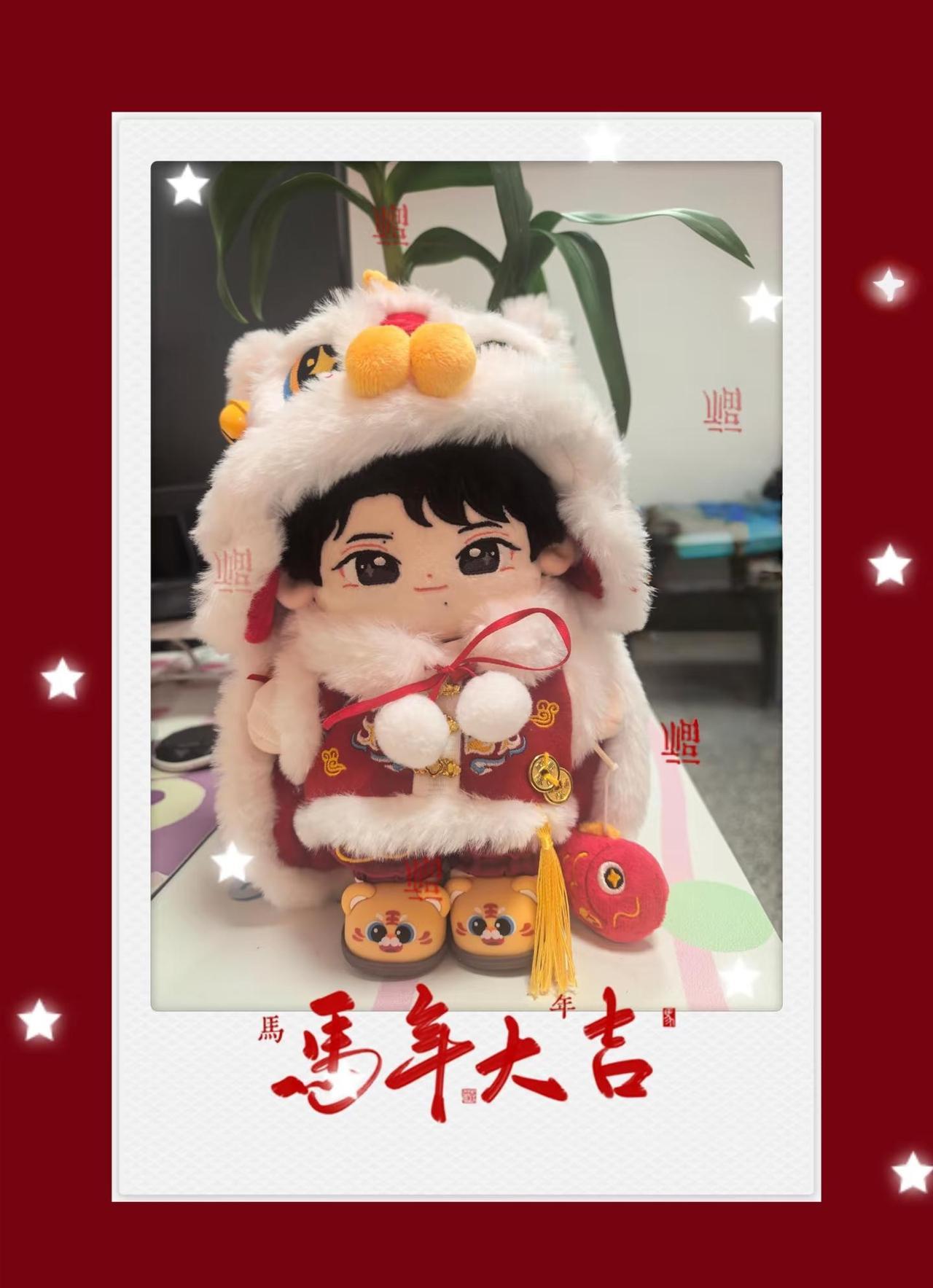 曹开心的新衣服，新年套装和灯笼套装曹骏给娃的春节仪式感 @曹骏