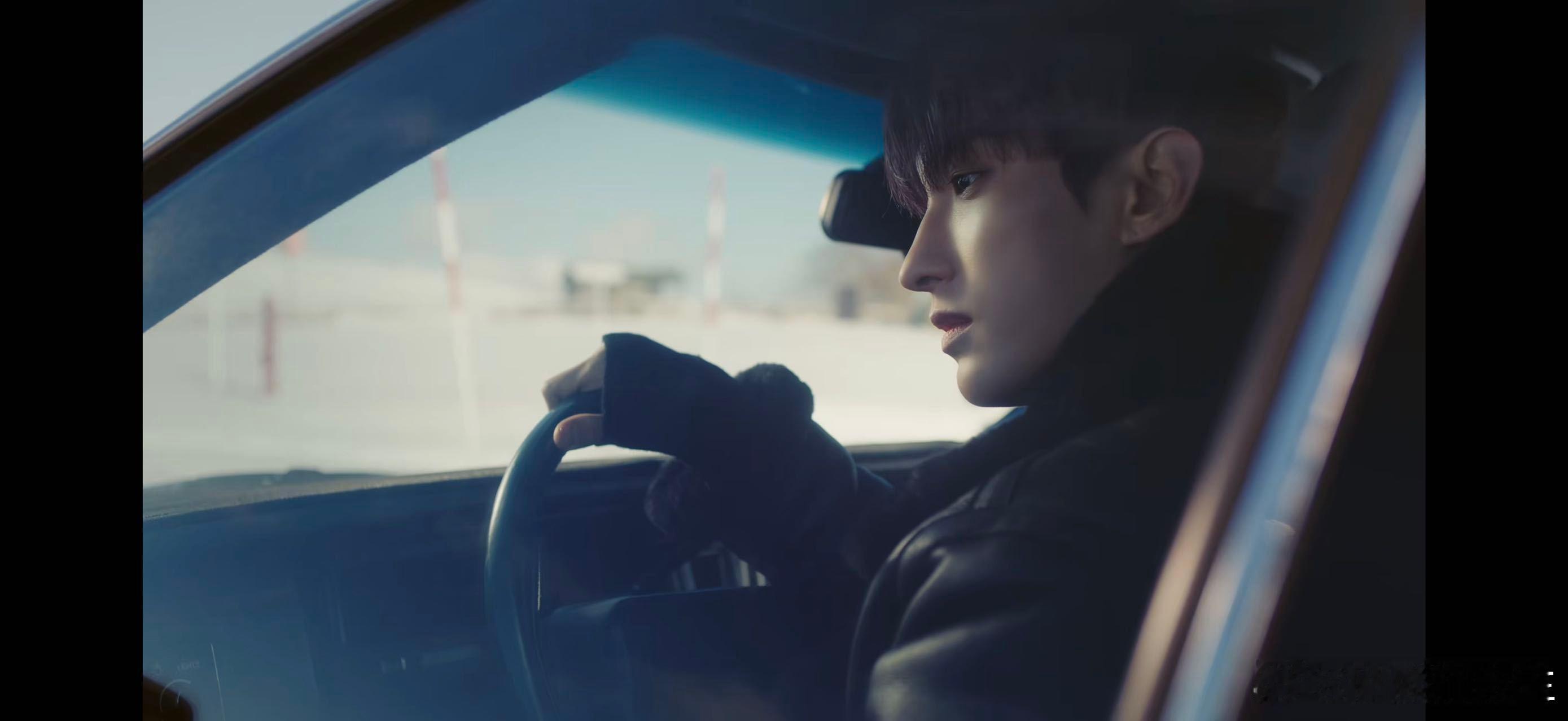 李硕珉夫胜宽MV每一帧都是壁纸救命！李硕珉夫胜宽的MV雪景美到犯规，每一帧截下来