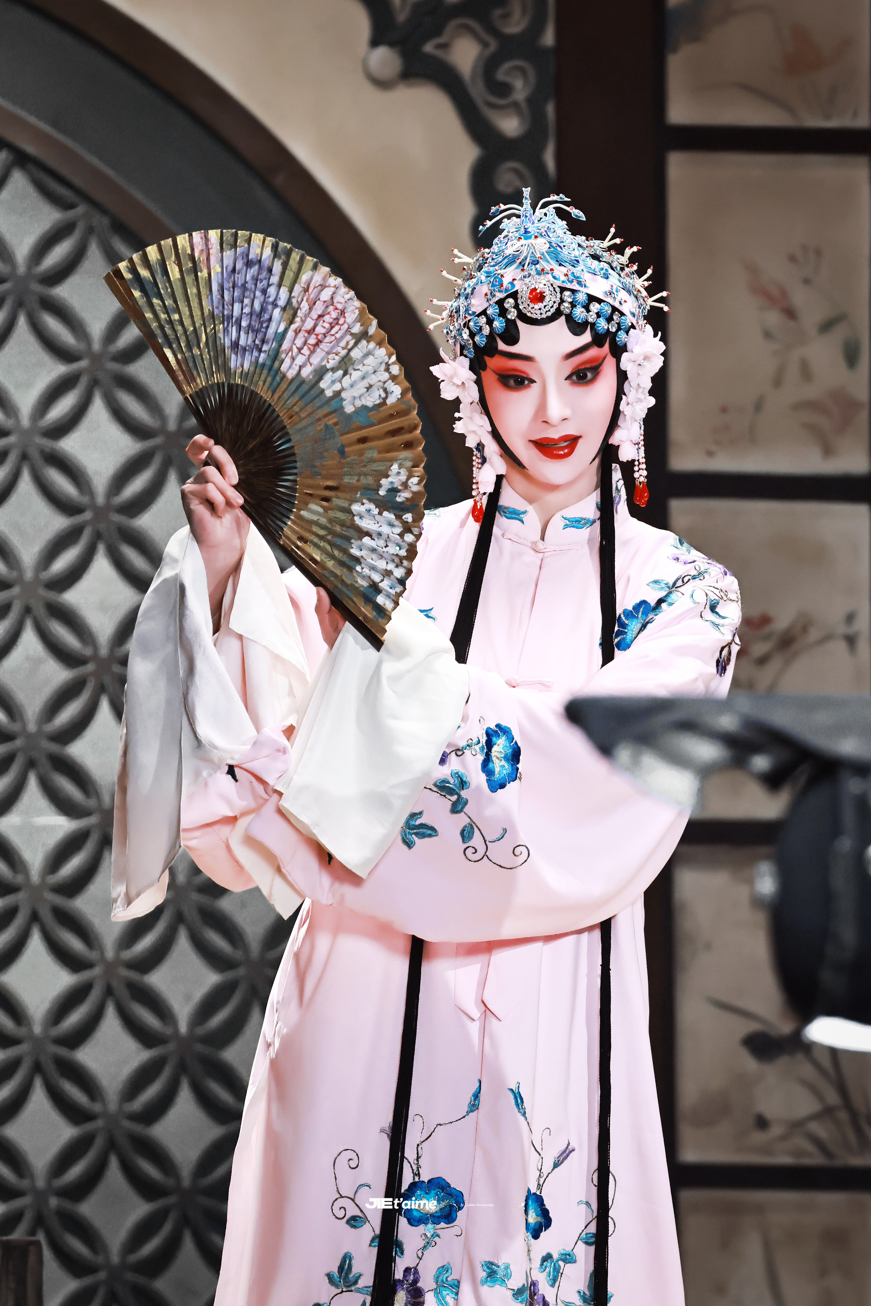 绝美戏装～～～周洁琼 《玉簟秋》☽ 民国 