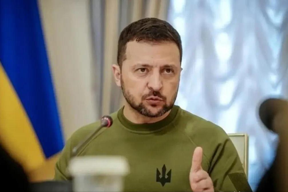 果然是硬汉

乌克兰总统宣布了

2026年元旦，战火未熄，空气依旧凝重。就在这