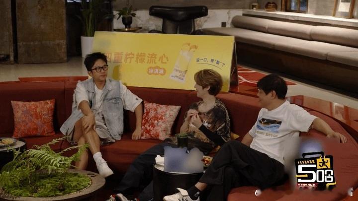 王勉让邓超上老年大学邓超想和范志毅组乐队哈哈哈哈哈 邓超的吉他梦被王勉一句话送进
